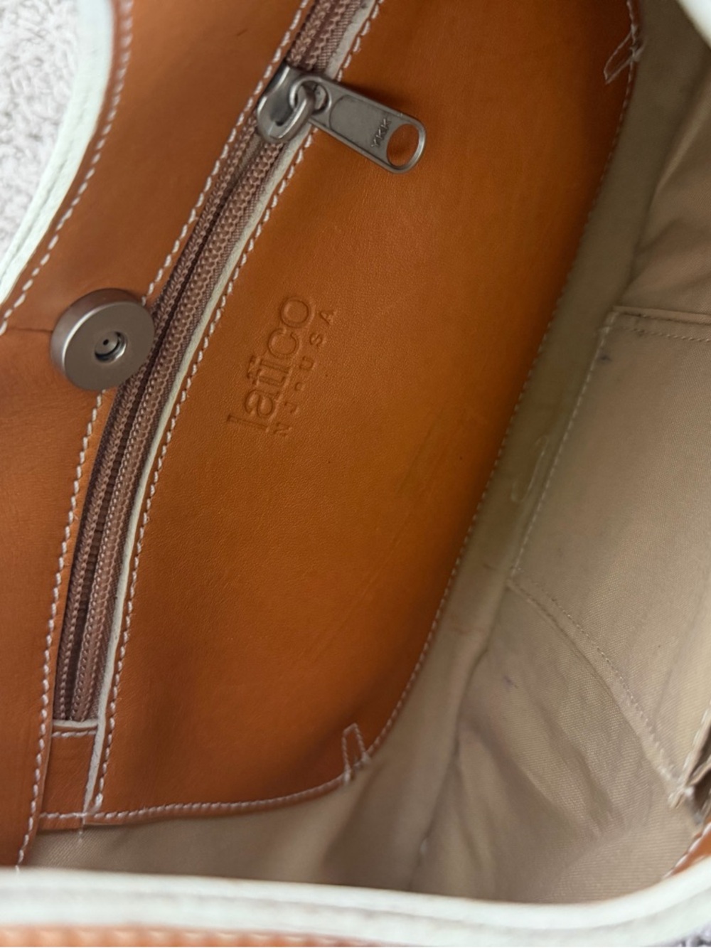 Latico leather hobo-style crescent shape shoulder bag - Picture 4 of 4